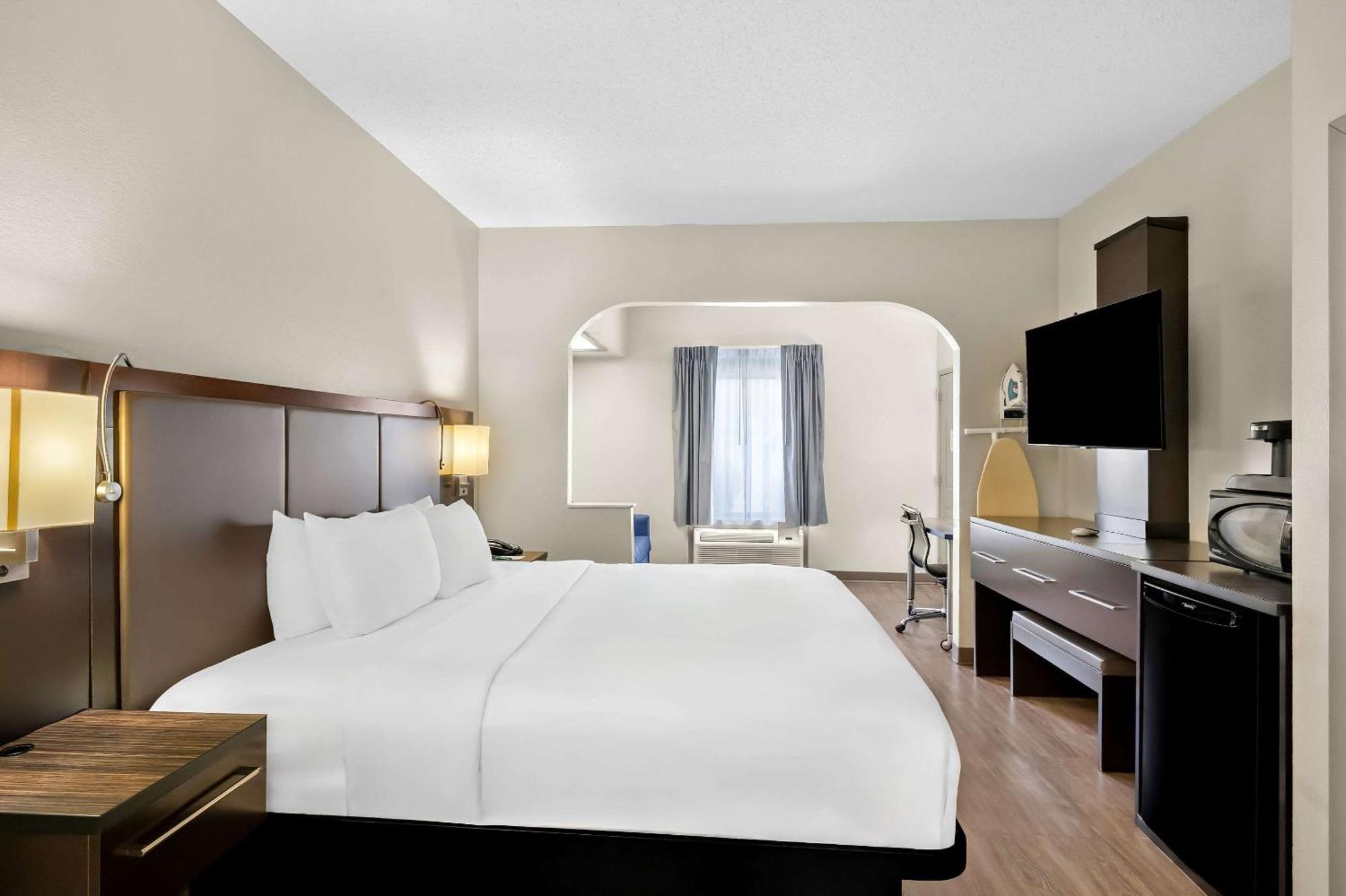 Quality Inn & Suites Monticello Exteriör bild